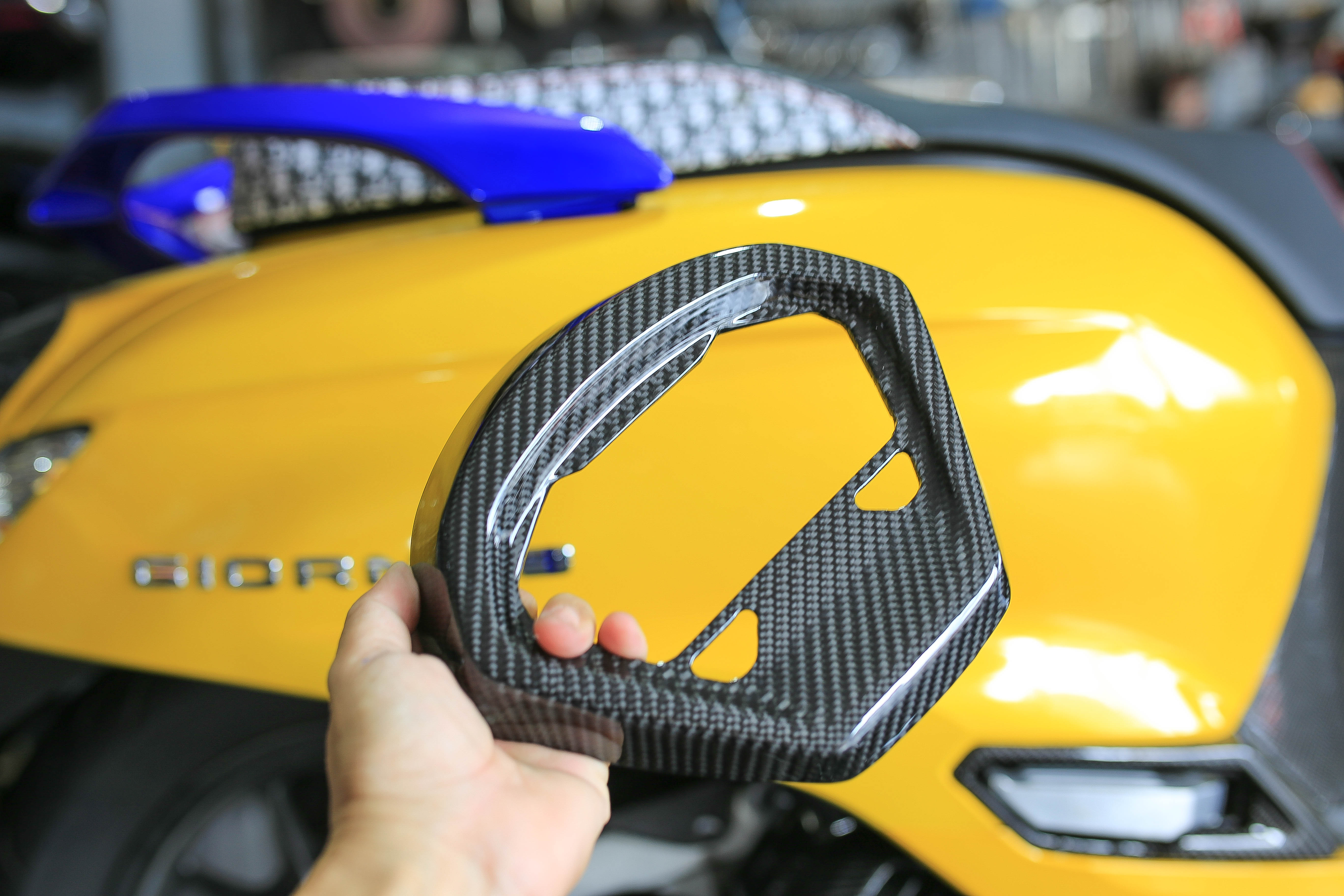 คาร์บอนเครฟล่าผ้าแท้ HONDA Giorno+ ทั้งคัน มีของพร้อมส่ง กรอง กันร้อนท่อ ฝาถังน้ำมัน ครอบไฟหน้า ครอบพักเท้า ครอบไฟส่องป้าย ฝาเก๊ะ หม้อน้ำ หัวแคร้ง