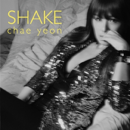 [PRE-ORDER] CHAE YEON - 1st Mini Album "SHAKE"