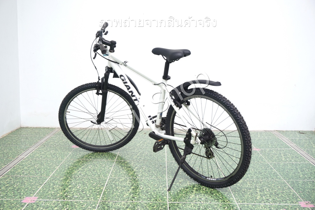 จักรยานเสือภูเขาญี่ปุ่น- ล้อ 26 นิ้ว - มีเกียร์ - มีโช๊ค - อลูมิเนียม - Giant Snap - สีขาว [จักรยานมือสอง]