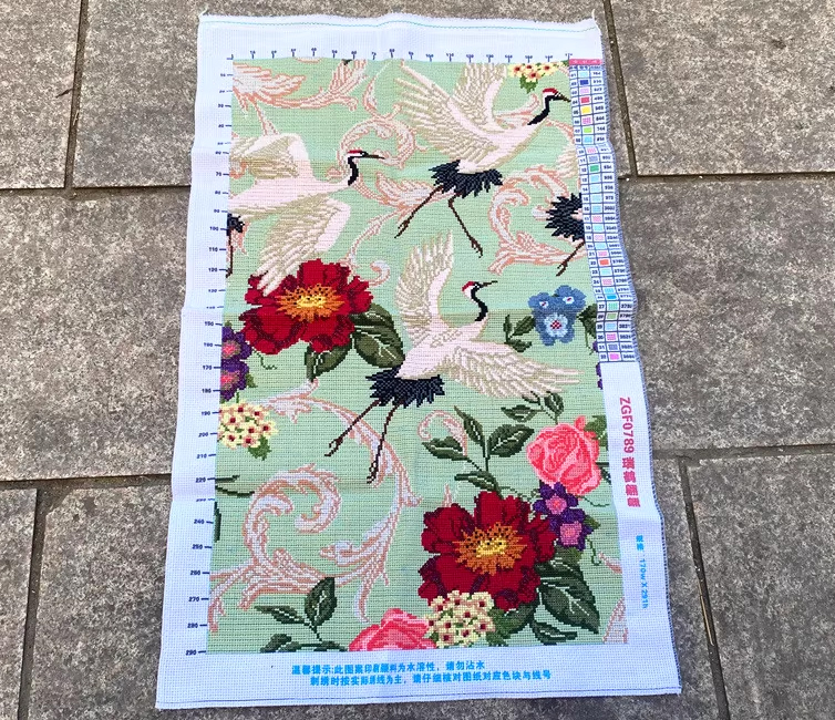 crane-1101 *สินค้าหมด* ชุดปักครอสติช ลายนกกระเรียนดอกไม้บาน (ปักเต็มผืนผ้า ไม่มีเดินเส้น ผ้า11CTพิมพ์ลาย ปัก 3 เส้นเล็ก) ขนาด 50*78 ซม.ผ้าครอสติช 11CTพิมพ์ลายปักบนผ้า ไหมคอตตอน 32 สี ผังลาย เข็ม