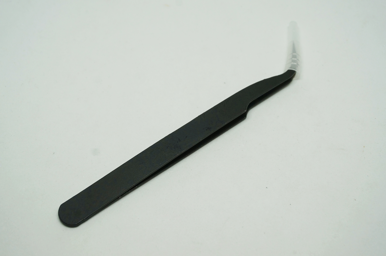 Antistatic curved Tweezers
