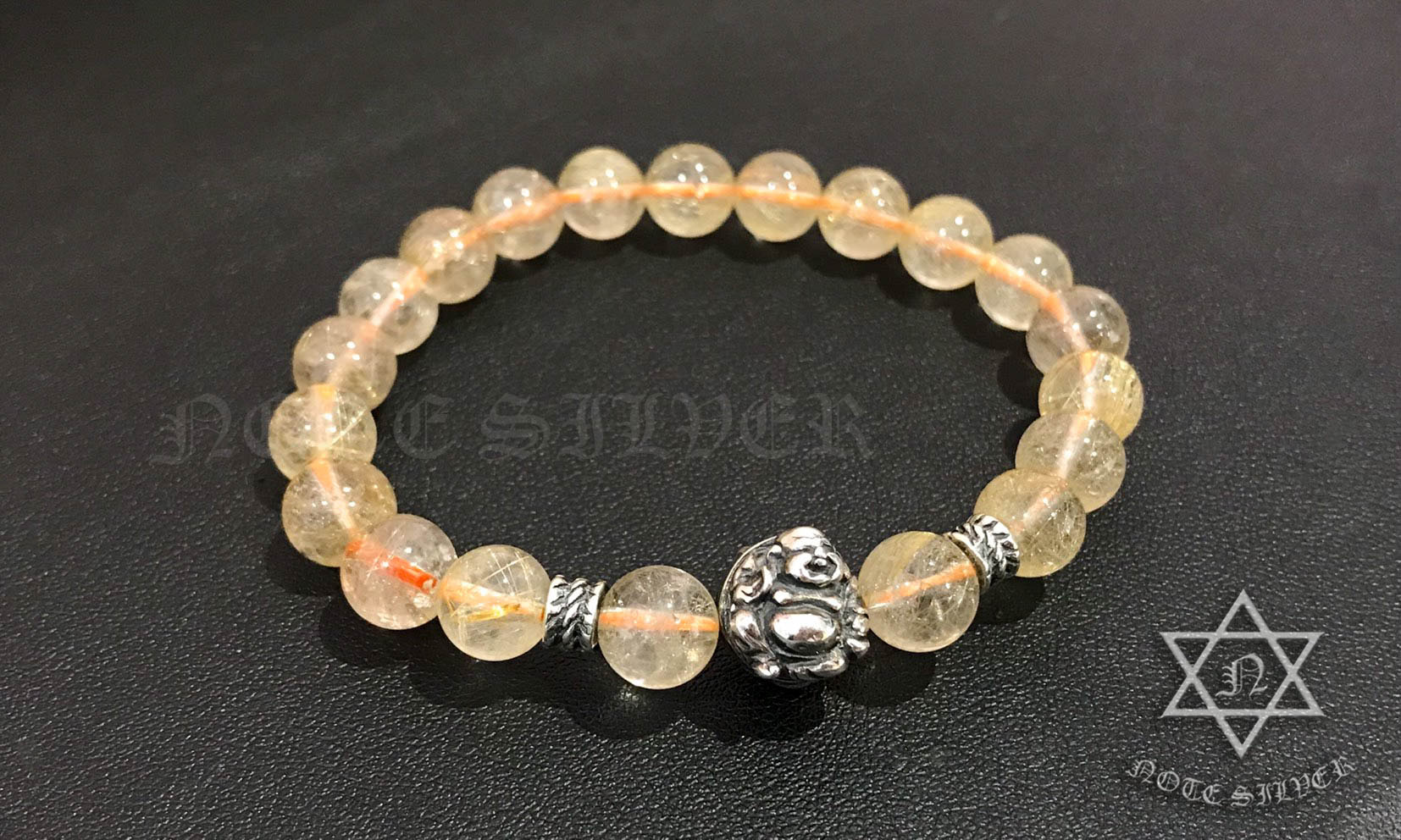 สร้อยข้อมือหินไหมทอง 8mm เม็ดบีทพระสังกัจจายน์ Sterling Silver 925 NSBL2214