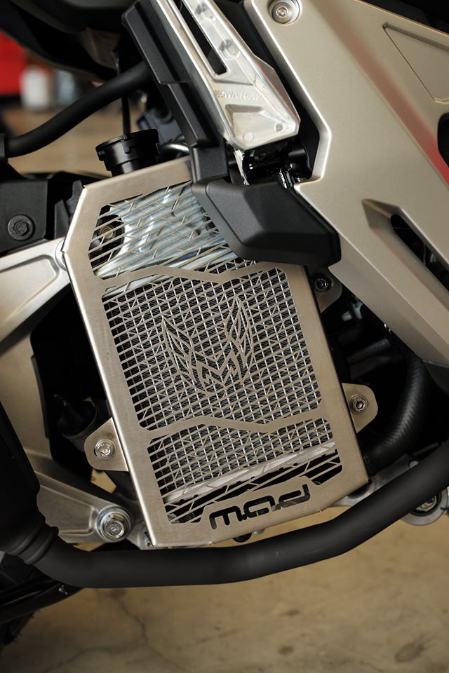 การ์ดหม้อน้ำ M.A.D Honda ADV 150
