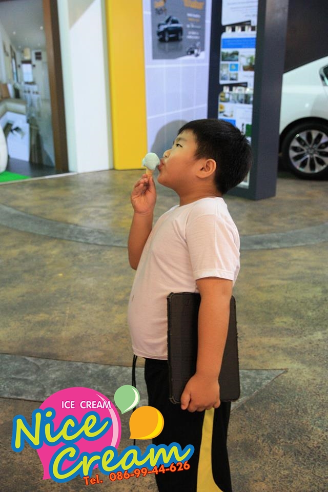 บูธไอศครีมโคนจิ๋ว @ Porto Chino
