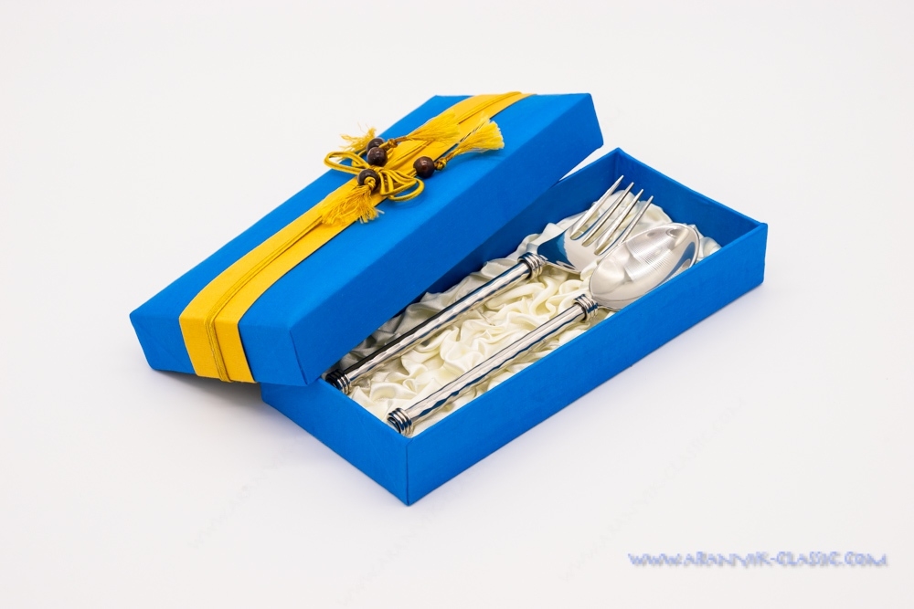 ช้อนส้อม Aster บรรจุกล่อง ลานนา