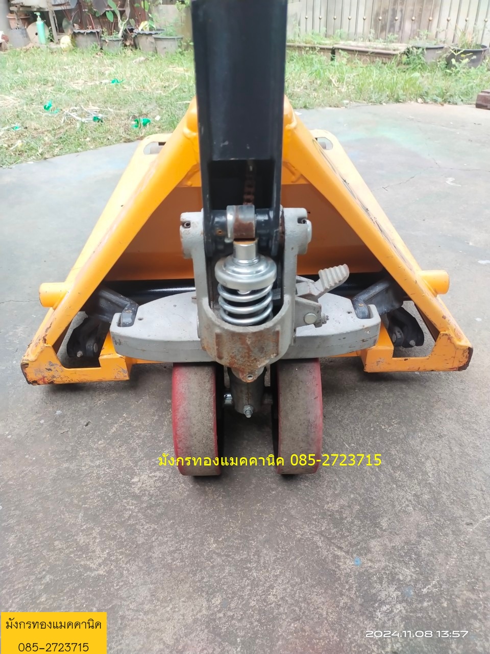 รถยกแฮนด์ลิฟท์ JUMBO 2.5 ตัน ล้อโพลียูรีเทน ขนาดงา 68x115 ซม. ล้อลื่นดี