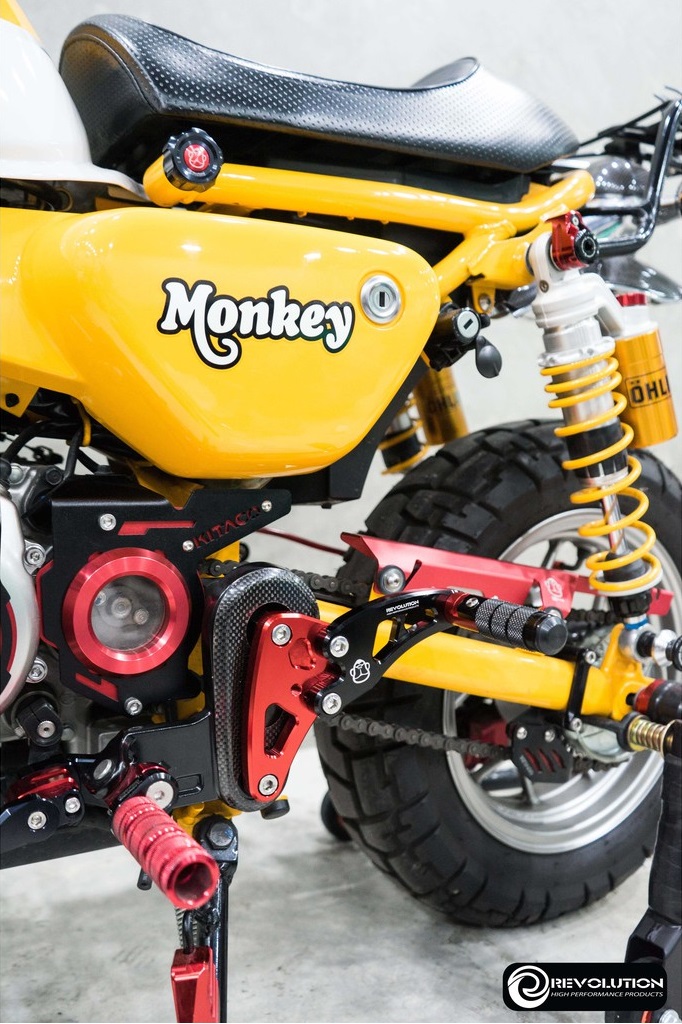 พักเท้าหลัง Honda monkey 125 revolution V2 ราคา2800 มี5สี