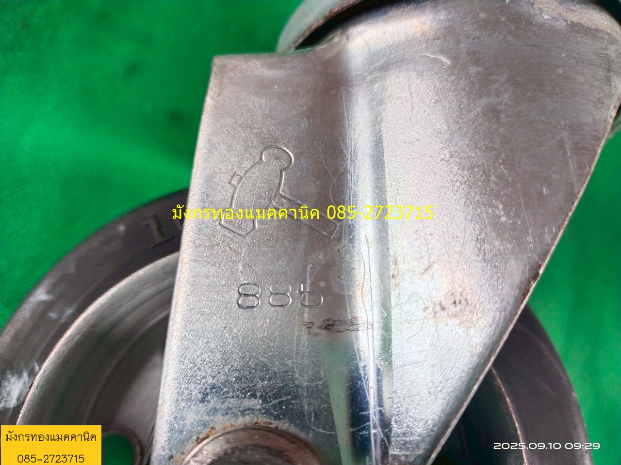 ลูกล้อ Hammer ขนาด 4 นิ้ว เกลียว 22 มิล มีเบรก 2 ล้อ ล้อยางยังสวย เข็นนิ่มไม่เป็นรอย ล้อหมุนได้รอบ 4 ล้อ ล้อลื่นดี