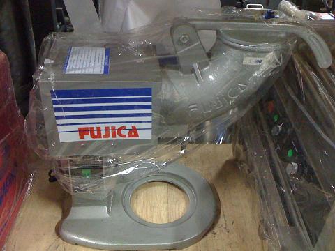 เครื่องไสน้ำแข็งไฟฟ้า Fujica ขนาดใหญ่