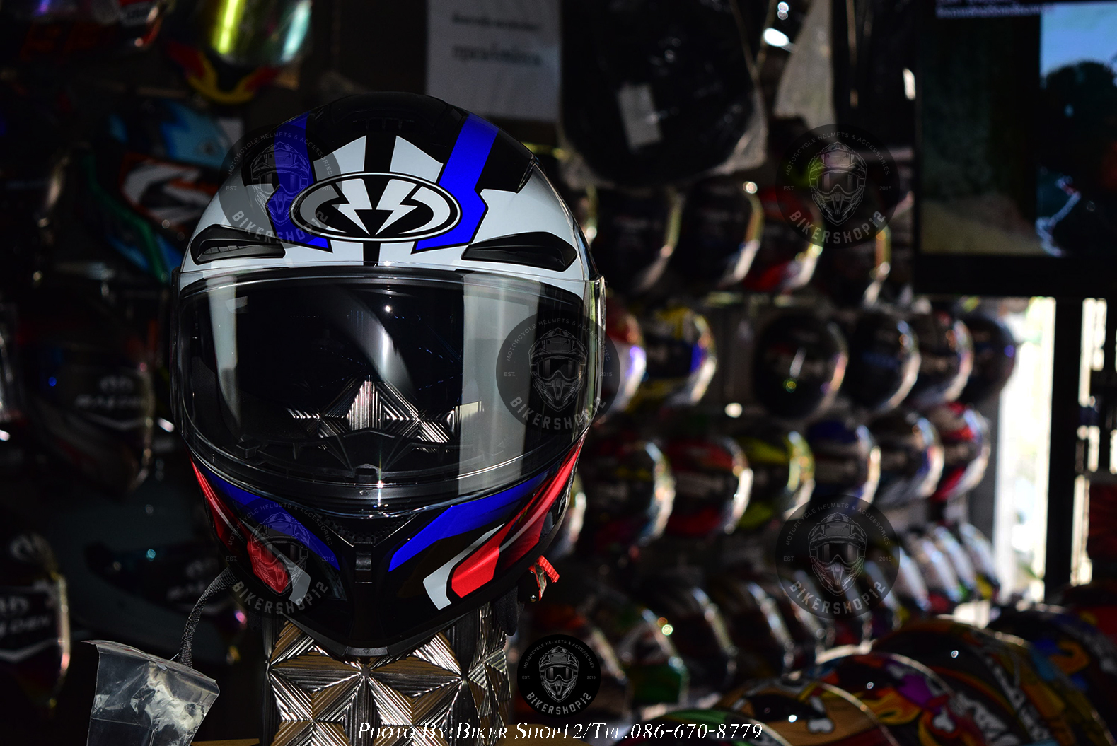 หมวกกันน็อค Raiden รุ่น STR สี HYPER TRI COLOR