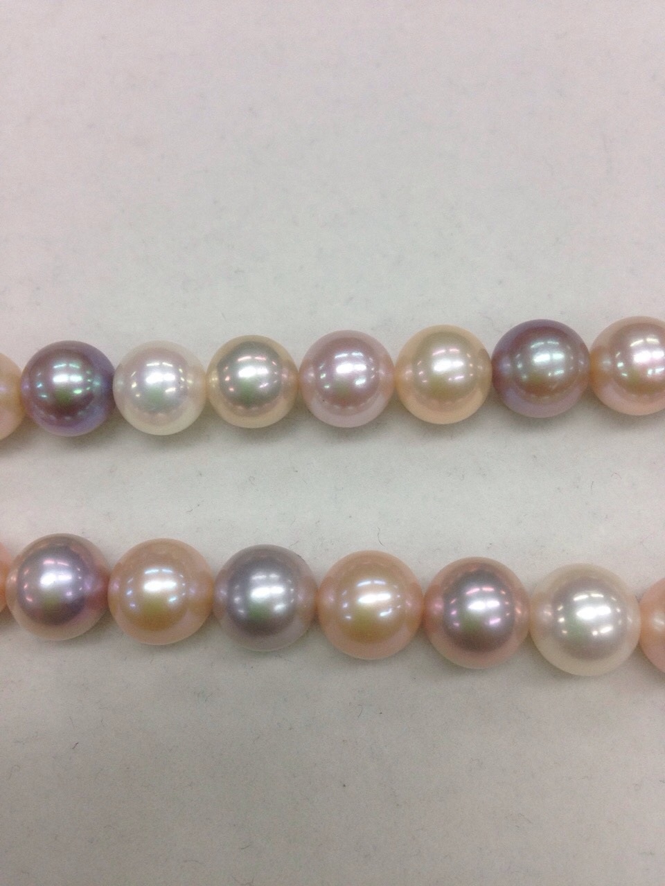 สร้อยคอไข่มุกแท้ 8.5-9.5 มิล กลม Multi-Color, AAA++