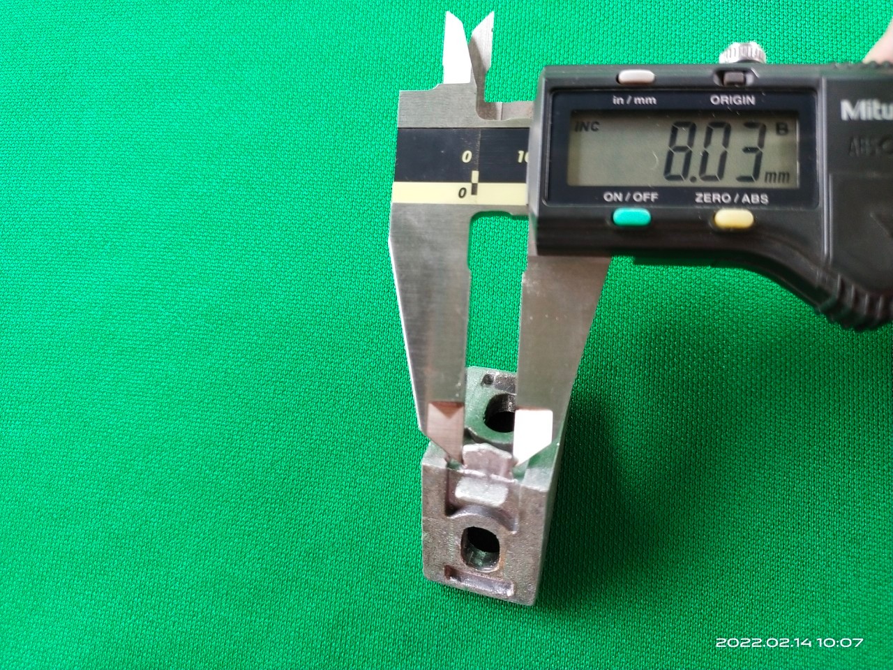 ฉากอลูมิเนียม ใช้กับอลูมิเนียมโปรไฟล์ หรือDiyใช้งานแบบอื่น ขนาดตามภาพ สวย หนาแข็งแรง บางตัวไม่มีเขี้ยวด้านล่าง