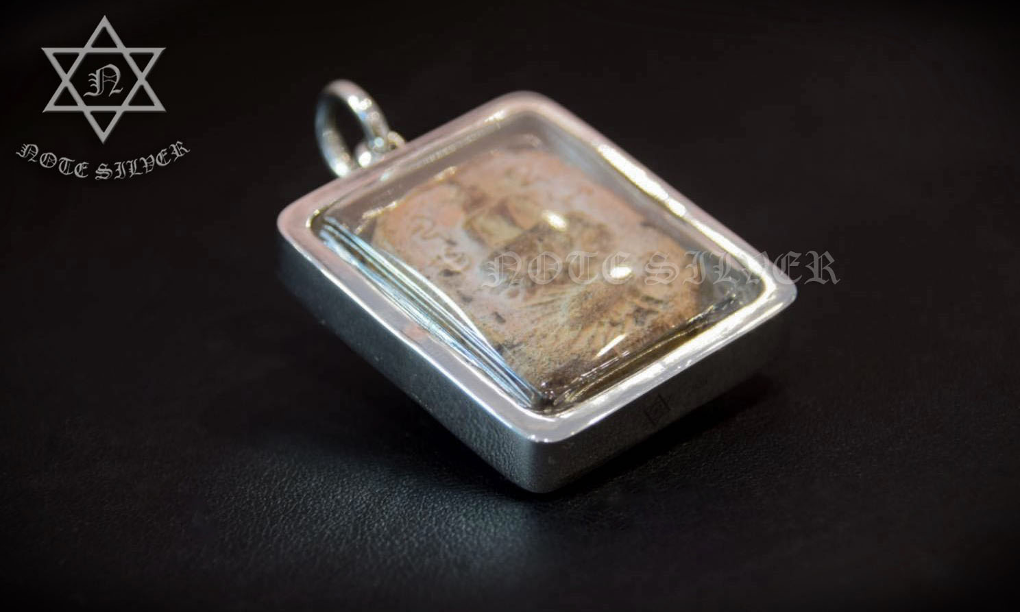 กรอบพระแบบเรียบ งานเข้าทรงเหลี่ยม Sterling Silver 925 NSSV2650