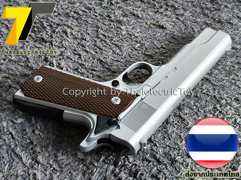 ปืนอัดลมเหล็ก Colt 1911 ขนาดเล็ก ชักยิงทีล่ะนัด สีบอร์นเงิน ลำกล้องยาว 6.5 นิ้ว นกสับได้ เซพตี้สไลน์ หนัก 371 กรัม ใช้ลูกกระสุนพลาสติก 6 มิล