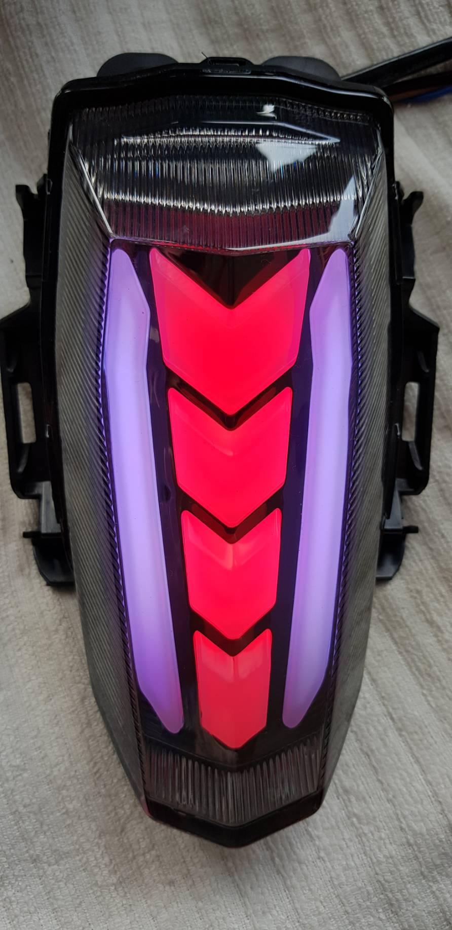 ไฟท้ายไฟเลี้ยวในตัว NEW R15 RACING POWER ปรับสีได้7สี ไฟเลี้ยววิ้ง ราคา1200