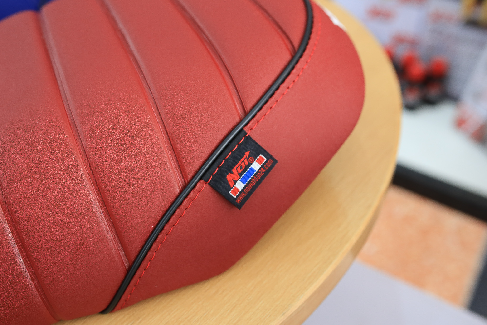 เบาะ HONDA MONKEY 125 หน่อยวัดด่าน มีสีดำ แดง น้ำเงิน น้ำตาล ราคา2500