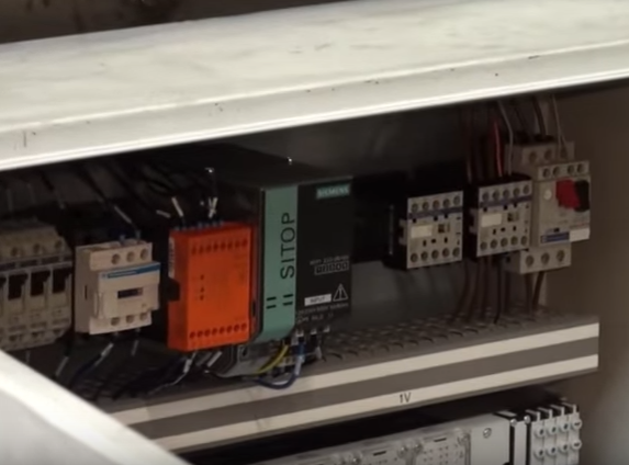 น้ำยาล้าง เมนบอร์ด หน้า คอนแทค แผงวงจร สวิทช์ รีเลย์ มอเตอร์ - 2016 CRC CO Contact Cleaner 350g / 550ml