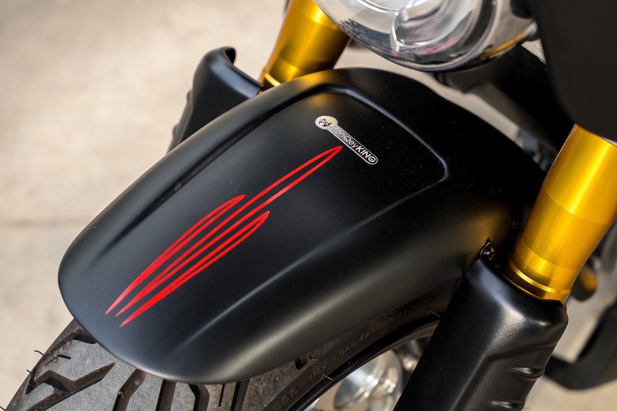 ชุดแต่งMonQeyKingBKK monkey125