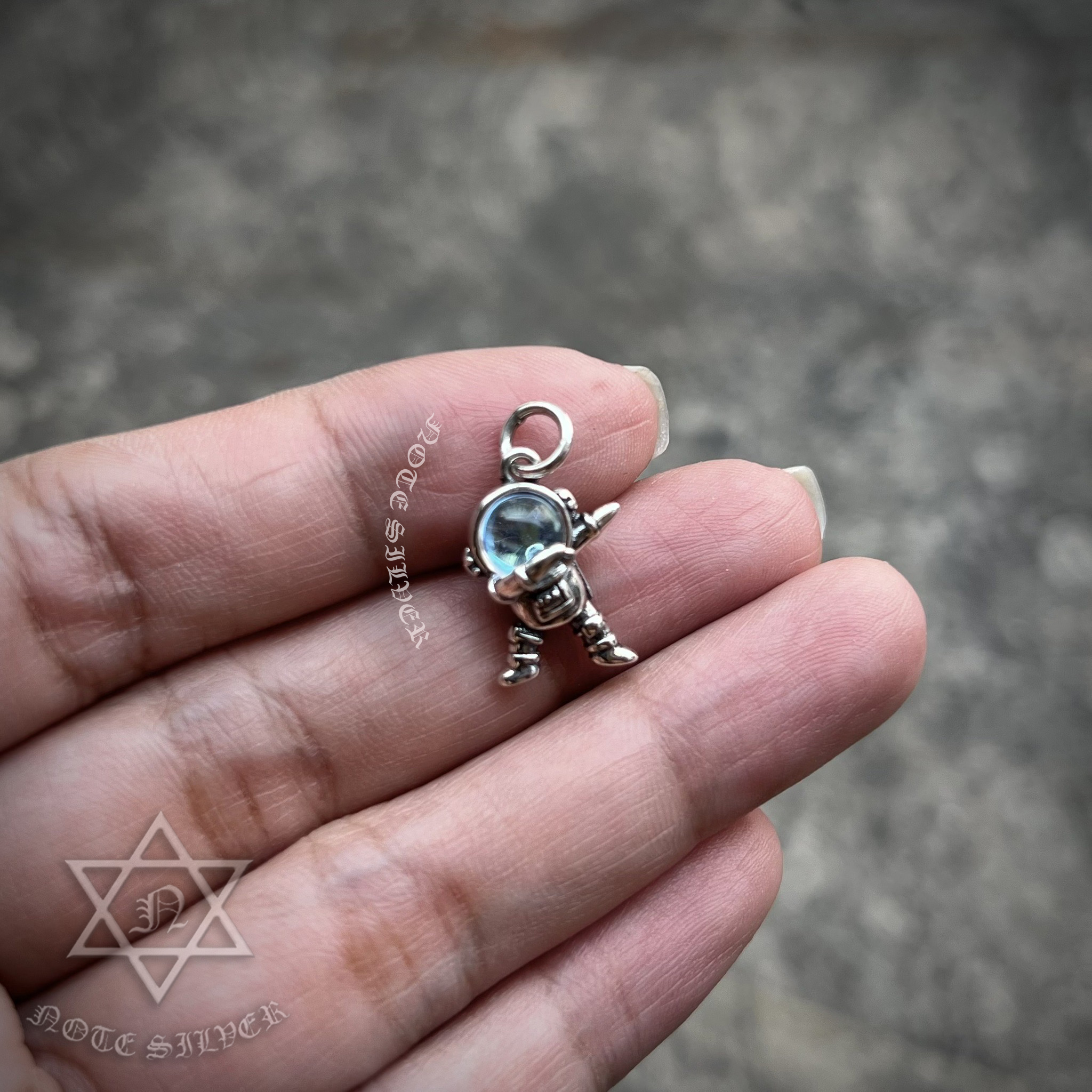 จี้เงินแท้ มนุษย์อวกาศจิ๋ว Sterling Silver 925 NSPD3067