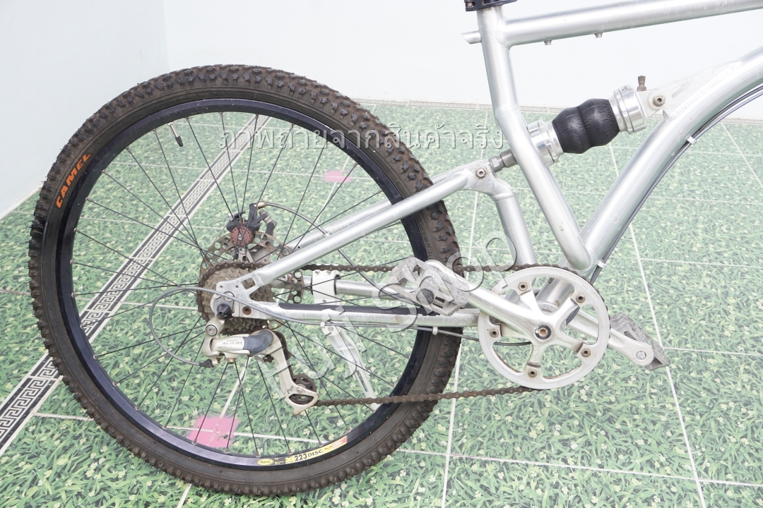 จักรยานเสือภูเขาญี่ปุ่น - ล้อ 26 นิ้ว - มีเกียร์ - อลูมิเนียม - มีโช๊ค - Disc Brake - Mercedes Benz - สีเงิน [จักรยานมือสอง]