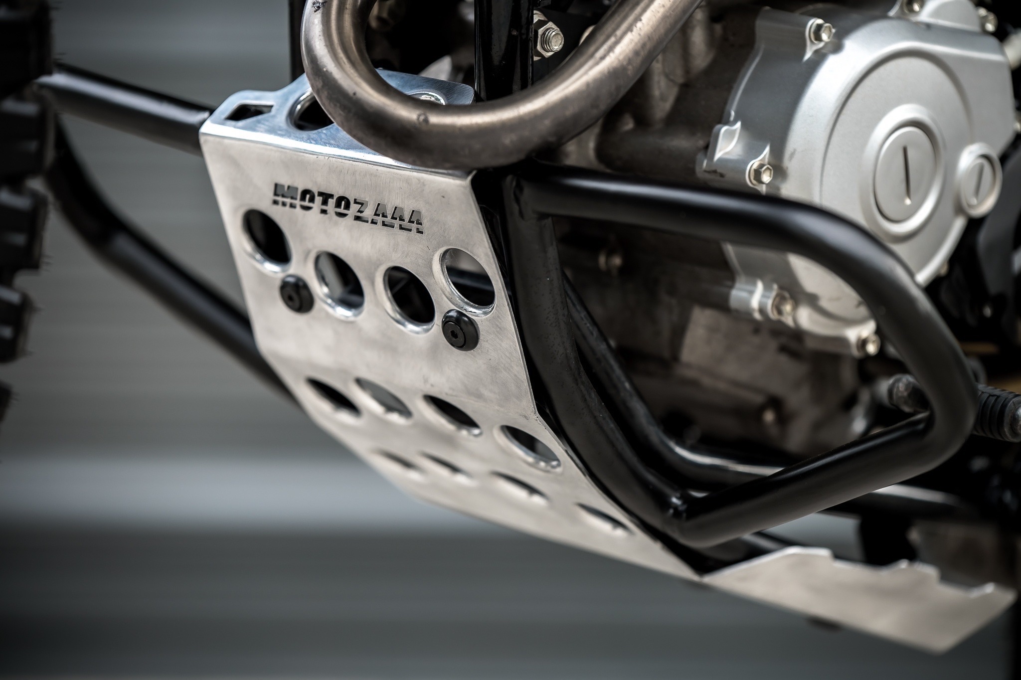 กันแค้งแคชบาร์ WR155 MOTOZAAA 3500฿