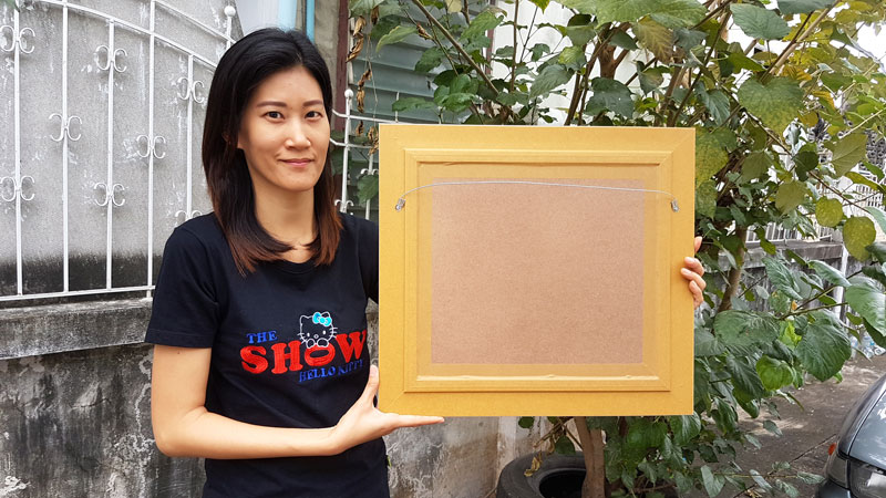 กรอบรูปในหลวงรัชกาลที่ 10 พิมพ์นูน 3 มิติเคลือบทอง รูปรัชกาลที่10