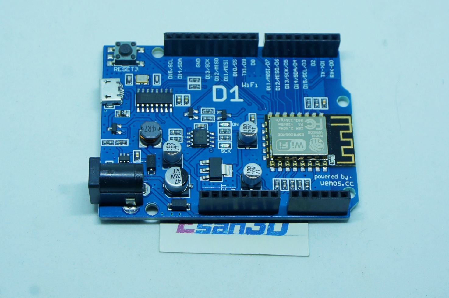WeMos D1 ESP8266 ESP-12 UNO R3