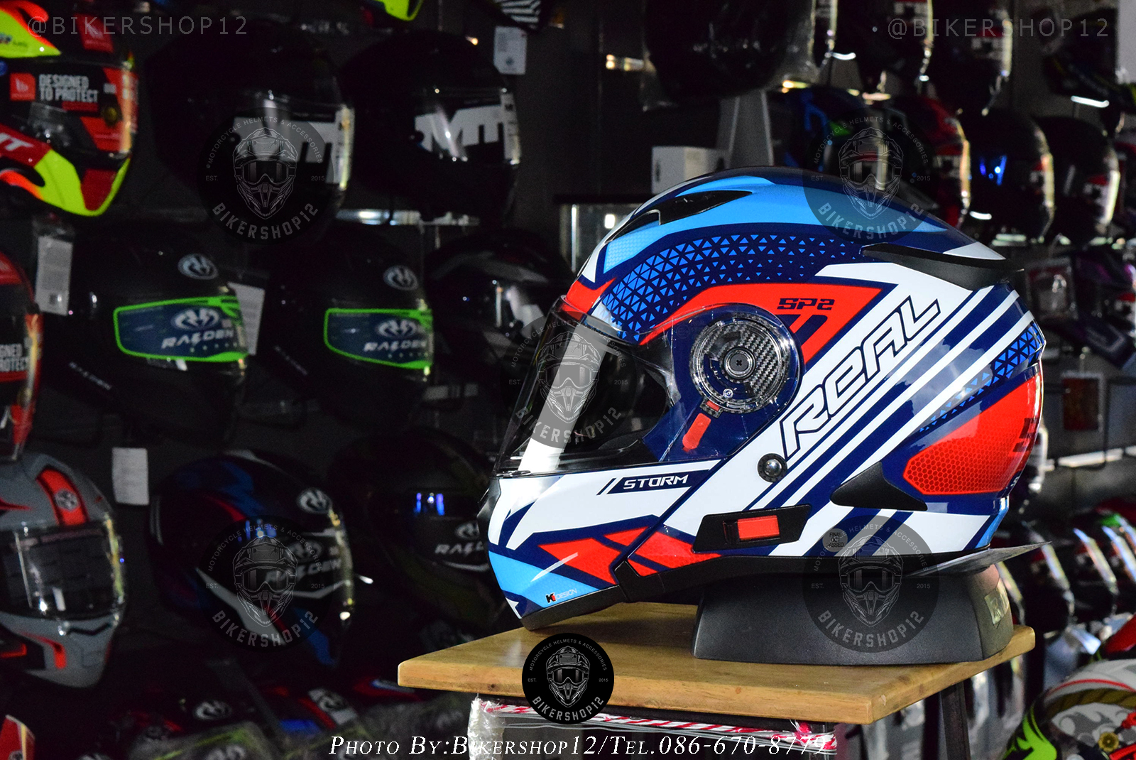 หมวกกันน็อคReal รุ่น Storm SP2 สี white-blue-red