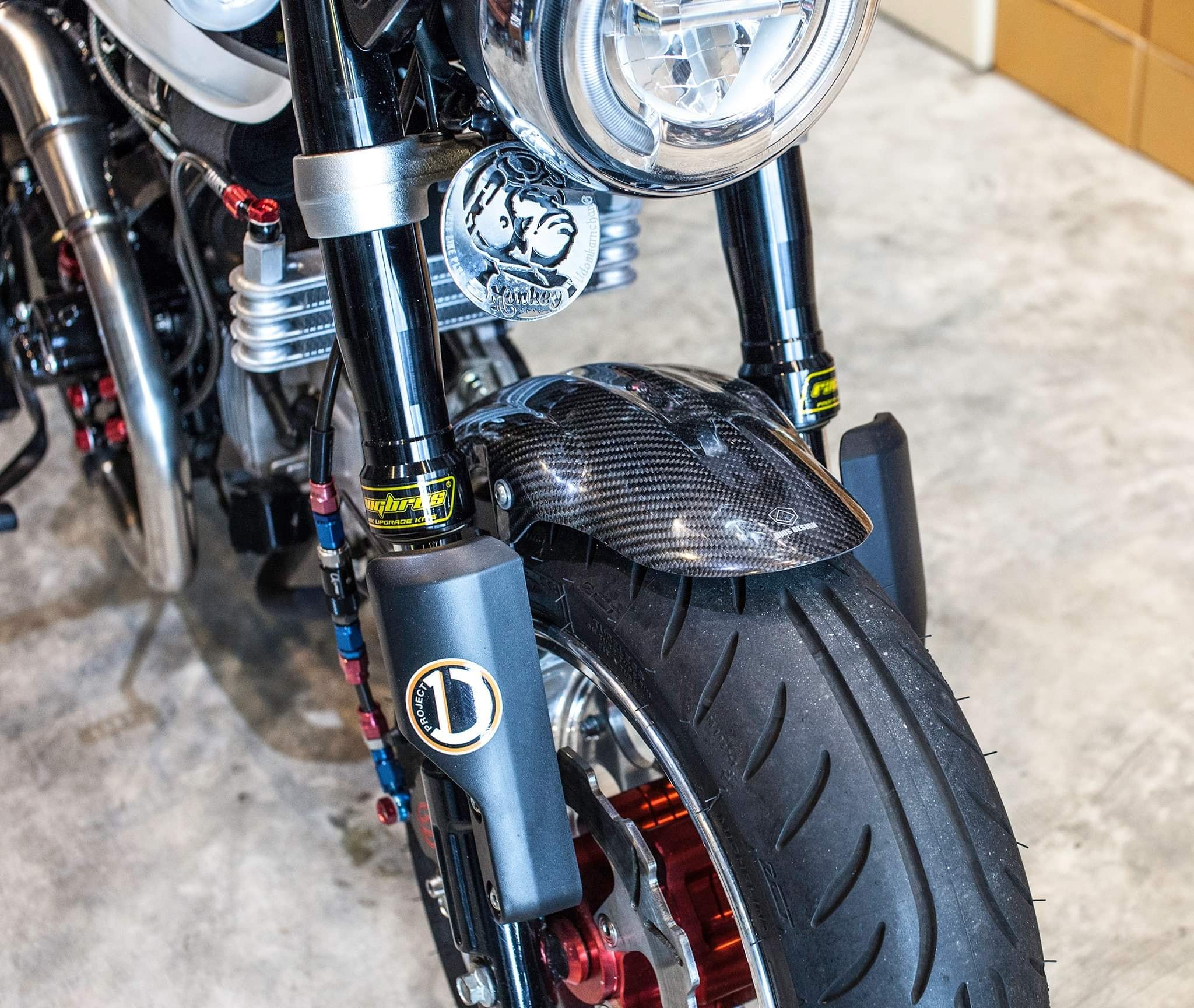 บังโคลนหน้าโหลด Dios design monkey125 คาร์บอน 3,250 บาท