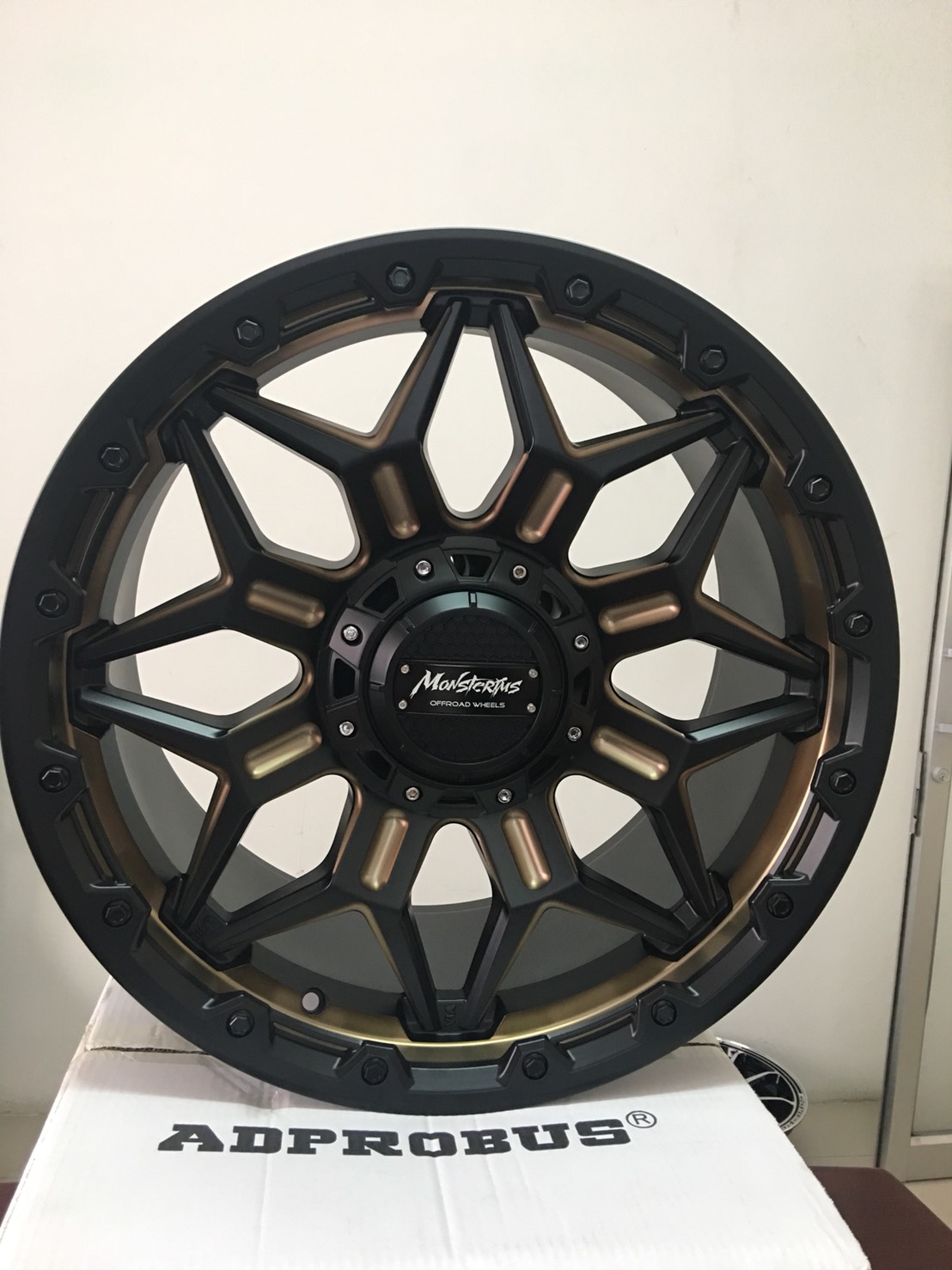 APB Racing รุ่น MOR-8 สี Matte Black + Bronze Racquer + Matte Black Knot