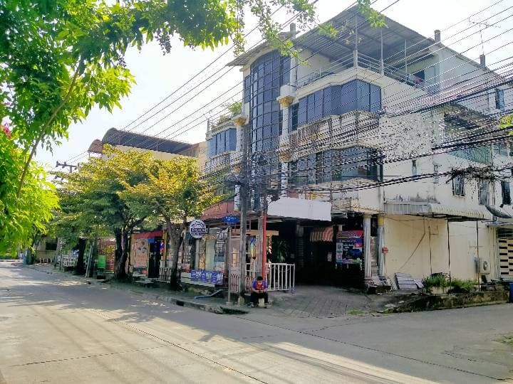 ขายอาคารพานิช วิภาวดี 60