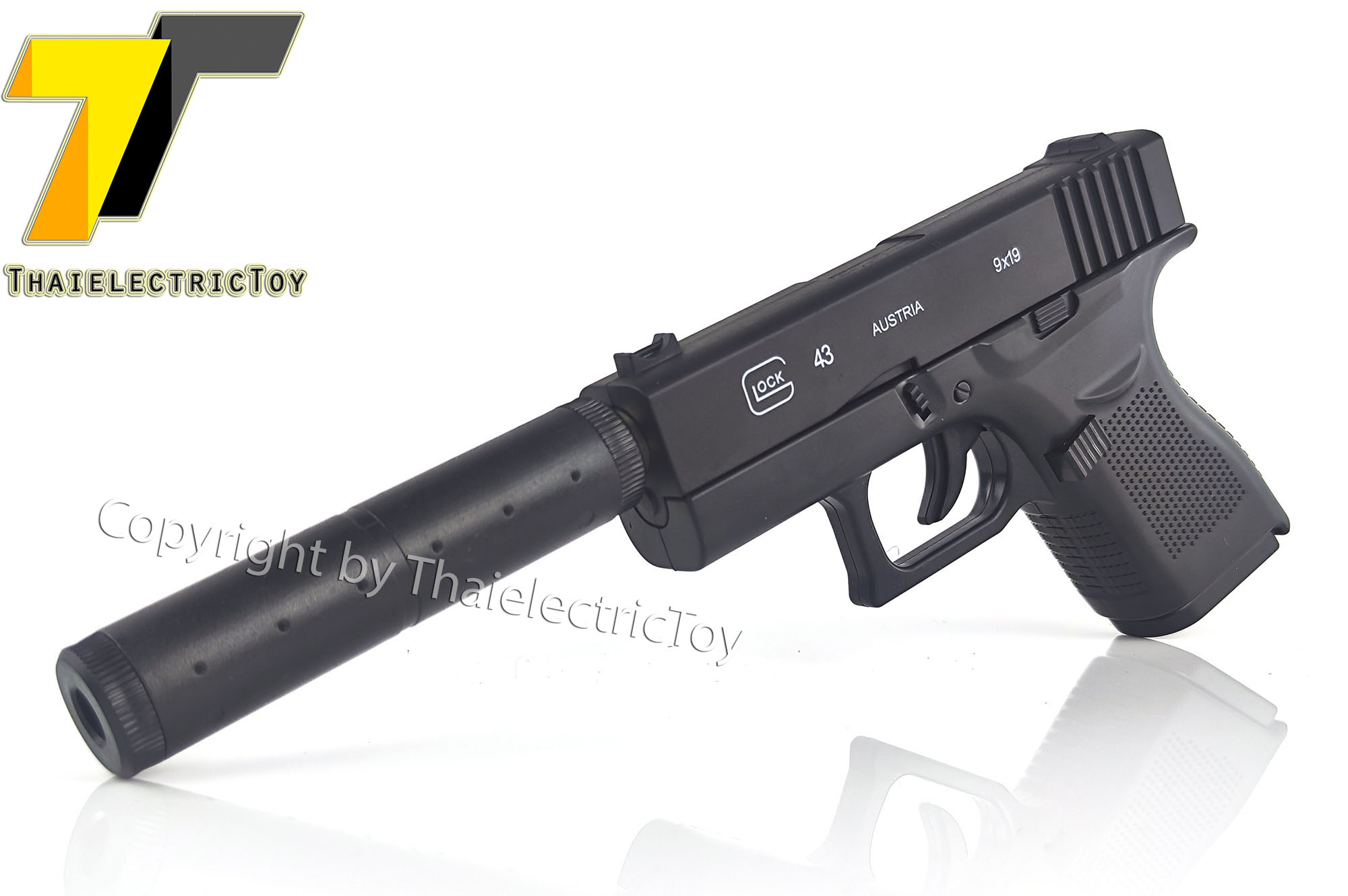 ปืนอัดลมเหล็ก Glock 43 ชักยิงทีล่ะนัด ลำกล้องยาว 6 นิ้ว หนัก 222 กรัม ใช้ลูกกระสุนพลาสติก 6 มิล