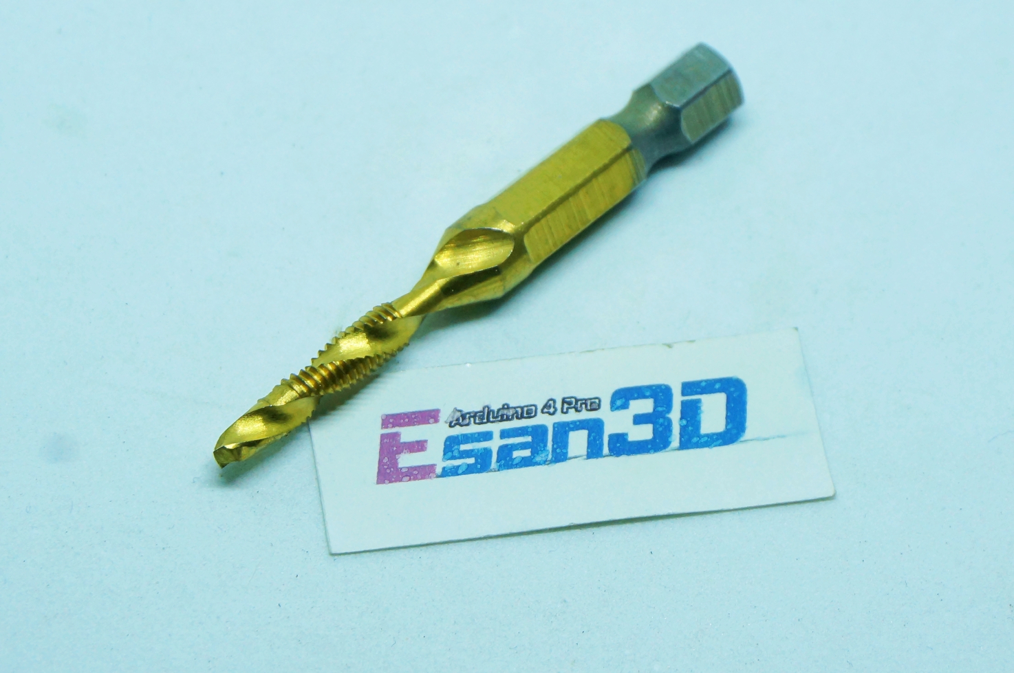 ดอกสว่านต๊าฟเกลี่ยวชุบไทเทนียม M4