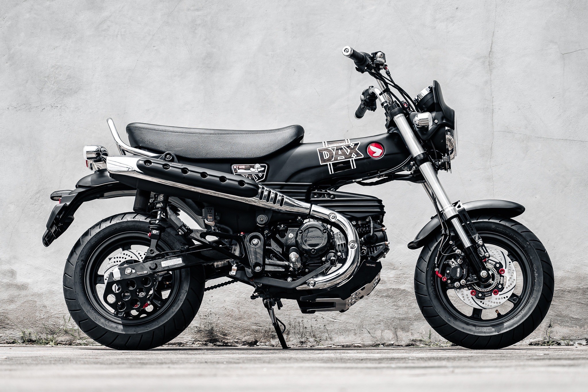 DAX 125 หมาดำ