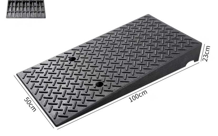 ทางลาดยางปีนฟุตบาท ขนาด กxยxส 50-100-(10-30 cm.) ยางชนิดเกรดA