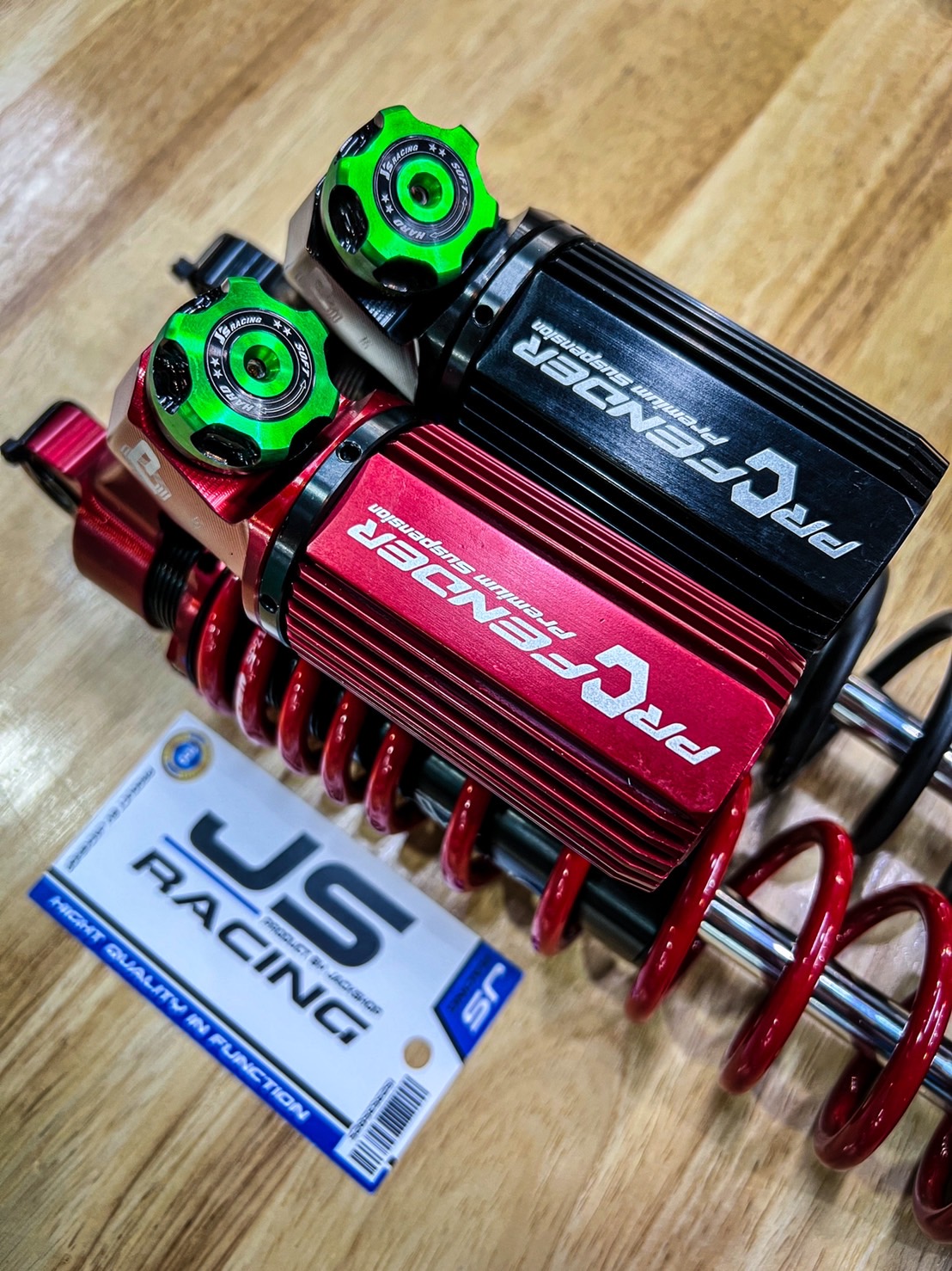 เม็ดปรับคอมเพรสชั่นแบบแต่ง JS racing สำหรับโช๊ค Profender เท่านั้น ตรงรุ่น งานอลูมิเนียมชิ้นงาน 2 สี สำหรับสายซิ่ง ใส่แทนของเดิมได้เลย ไม่ต้องดัดแปลง