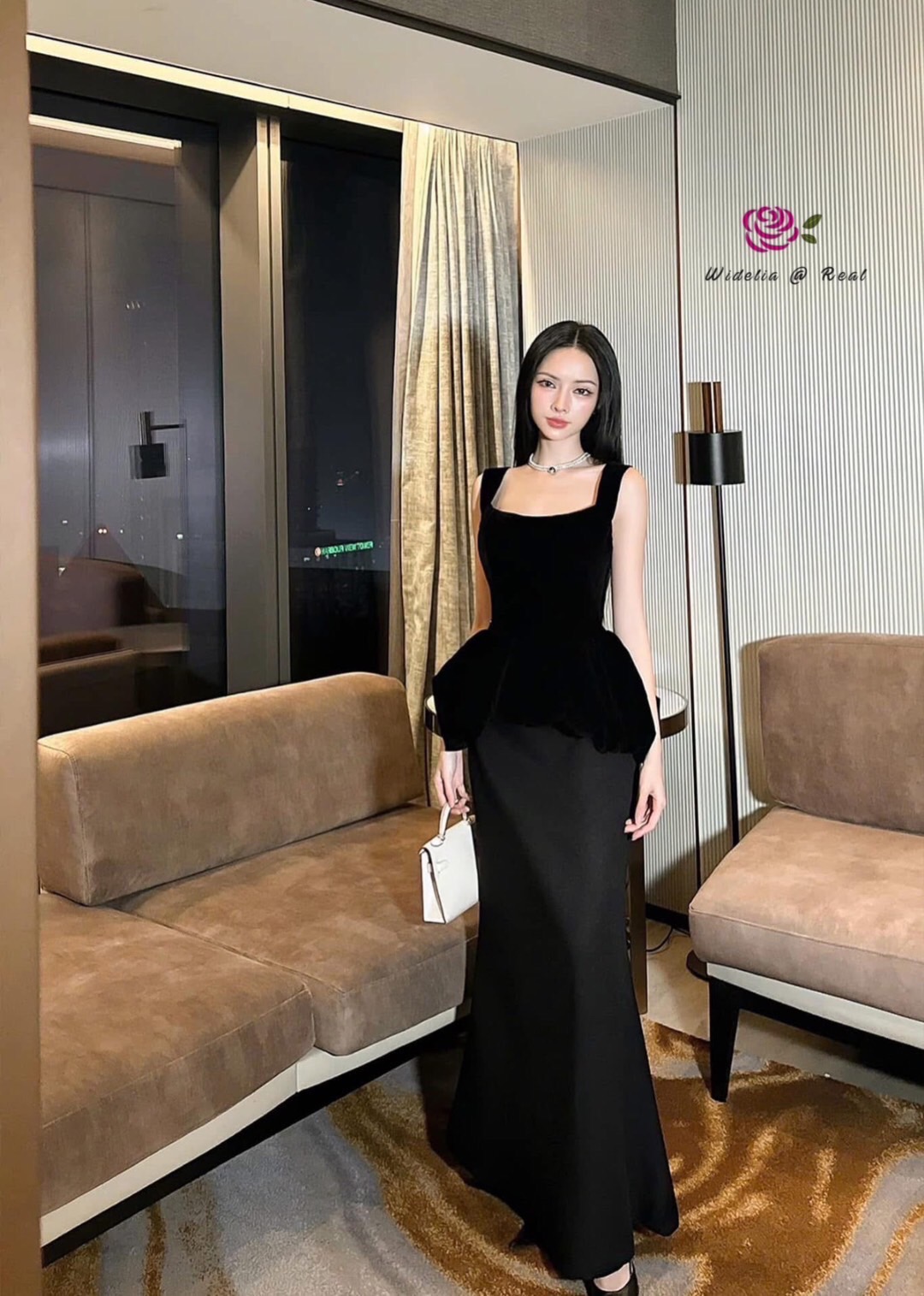 Korea Set เสื้อสายเดี่ยวกับกระโปรงยาว ตัวเสื้อผ้ากำมีหยี่