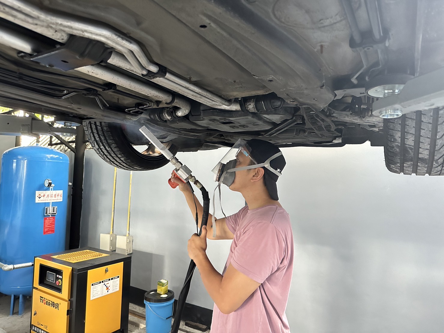 บริการพ่นทำความสะอาดด้วยระบบน้ำแข็งแห้ง Cold jet dry ice blasting