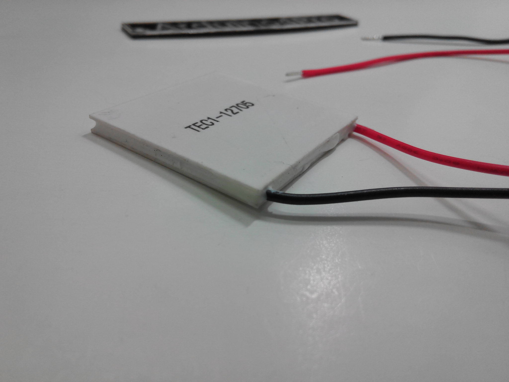 Thermoelectric Cooler Peltier 12705 (12V, 5A)