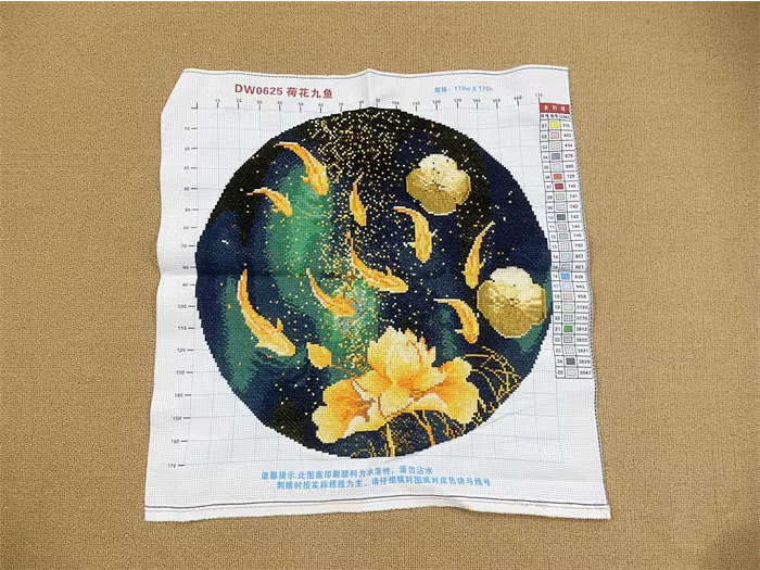 pla-1255 *สินค้าหมด* ชุดปักครอสติช ลาย 9 ปลาคาร์ปทองในบึงบัวทองคำ (งานปักเต็มลาย ไม่มีเดินเส้น) ขนาด 50*50 ซม.ผ้าครอสติช 11CTพิมพ์ลายปักบนผ้า ไหมคอตตอน 25 สี ผังลาย เข็ม