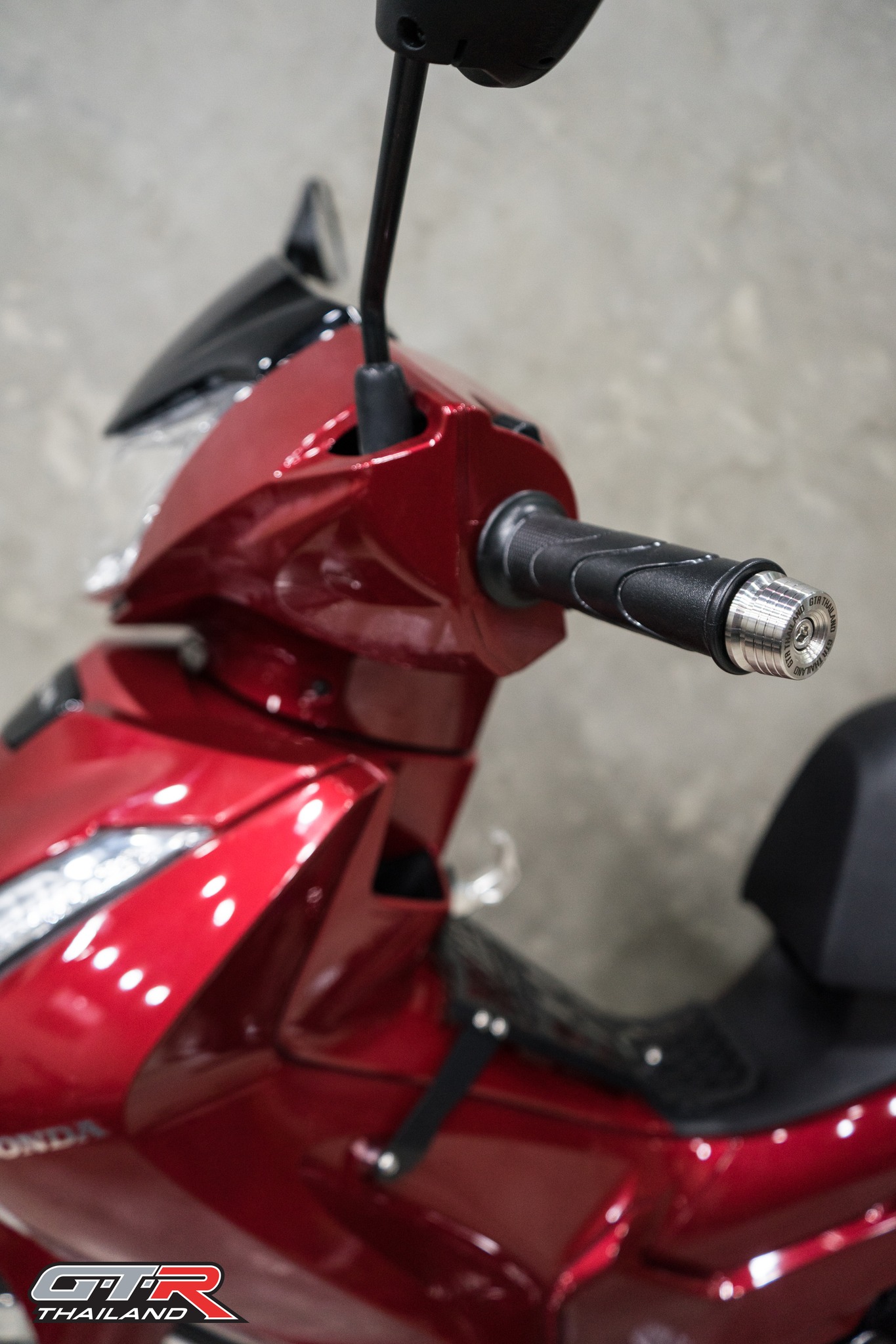 น็อตปลายแฮนด์ CNC (สแตนเลส) (เกรด304แท้) GTR THAILAND ใช้ WAVE/ADV-160/PCX (32x20mm)