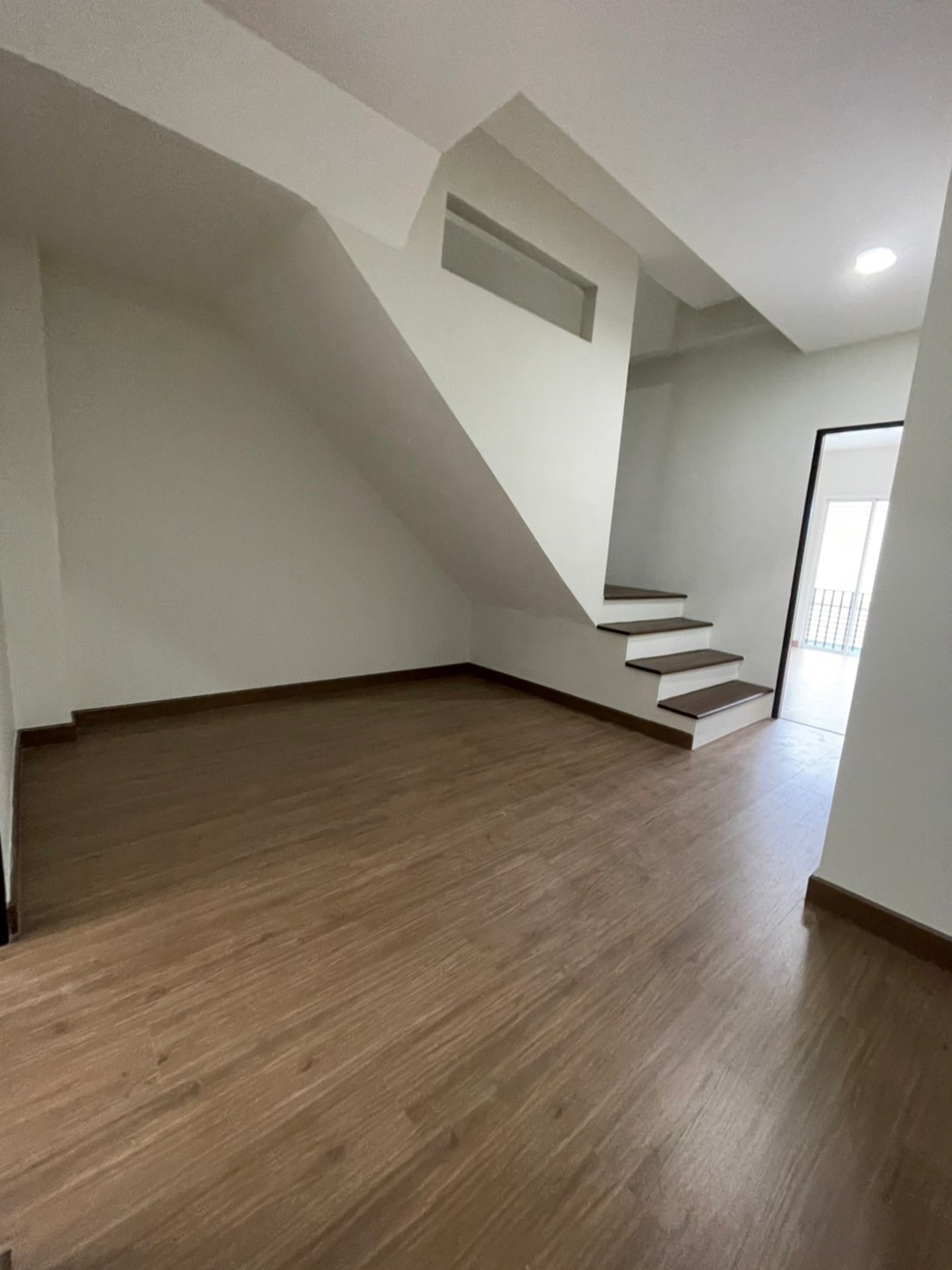 ขายอาคารพานิชลำลูกกา คลอง 4