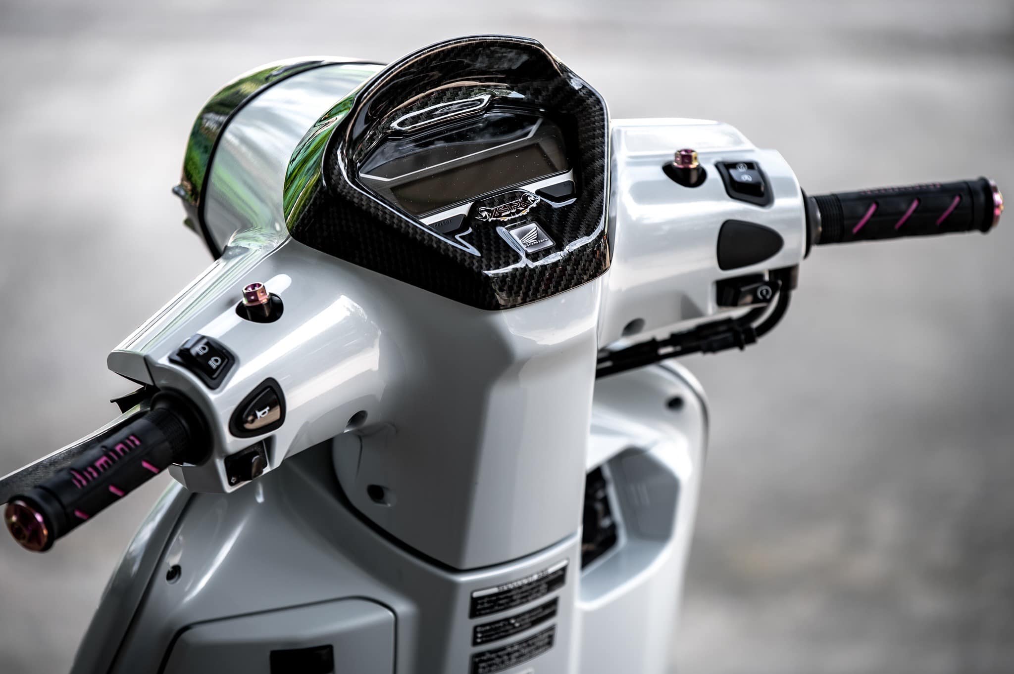 แก๊ปชิวครอบเรือนไมล์ ASURA Giorno+ สีดำเงา ราคา 1100