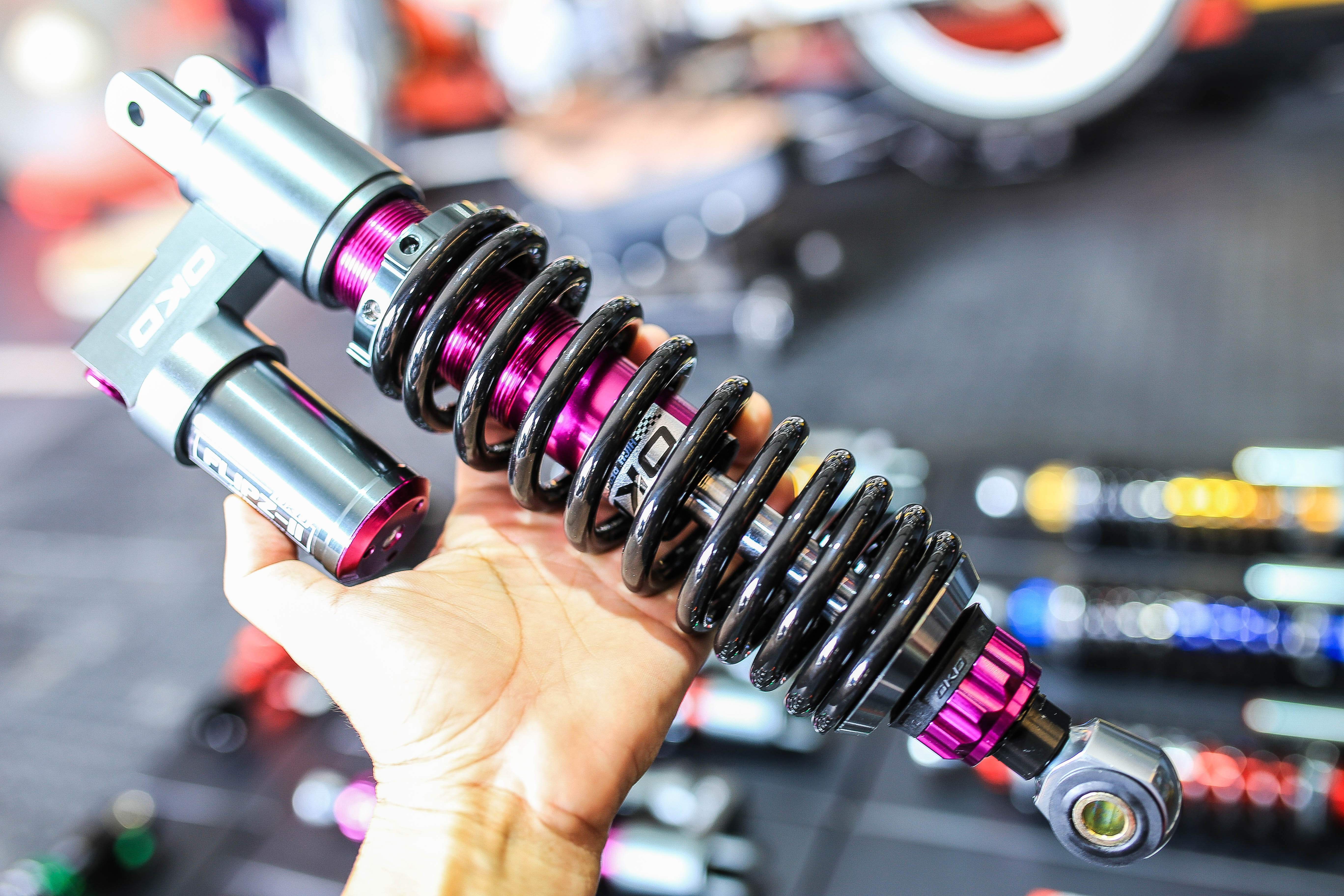 โช๊ค OKD รุ่น Flipz II แบบมีซับแท้งค์ใส่ Honda Giorno+ และ Honda Lead