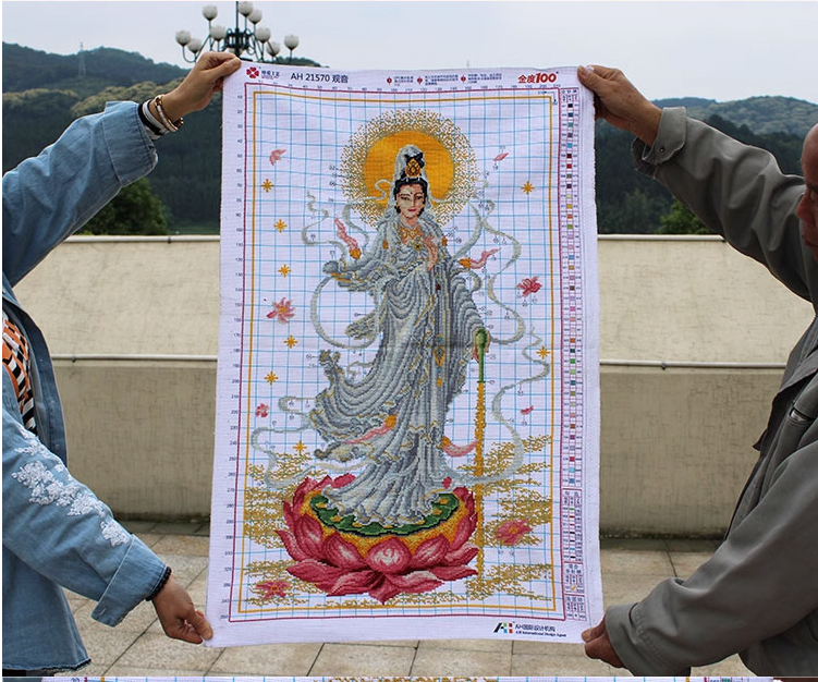 tep-1146 *สินค้าหมด* ชุดปักครอสติช ลายพระโพธิสัตว์กวนอิมปางประทานพร (ผ้า11CT พิมพ์ลาย ปัก 3 เส้นเล็ก) ขนาด 57*90 ซม.ผ้าครอสติช 11CTพิมพ์ลายปักบนผ้า+ไหมคอตตอน 38 สี+ผังลาย+เข็ม