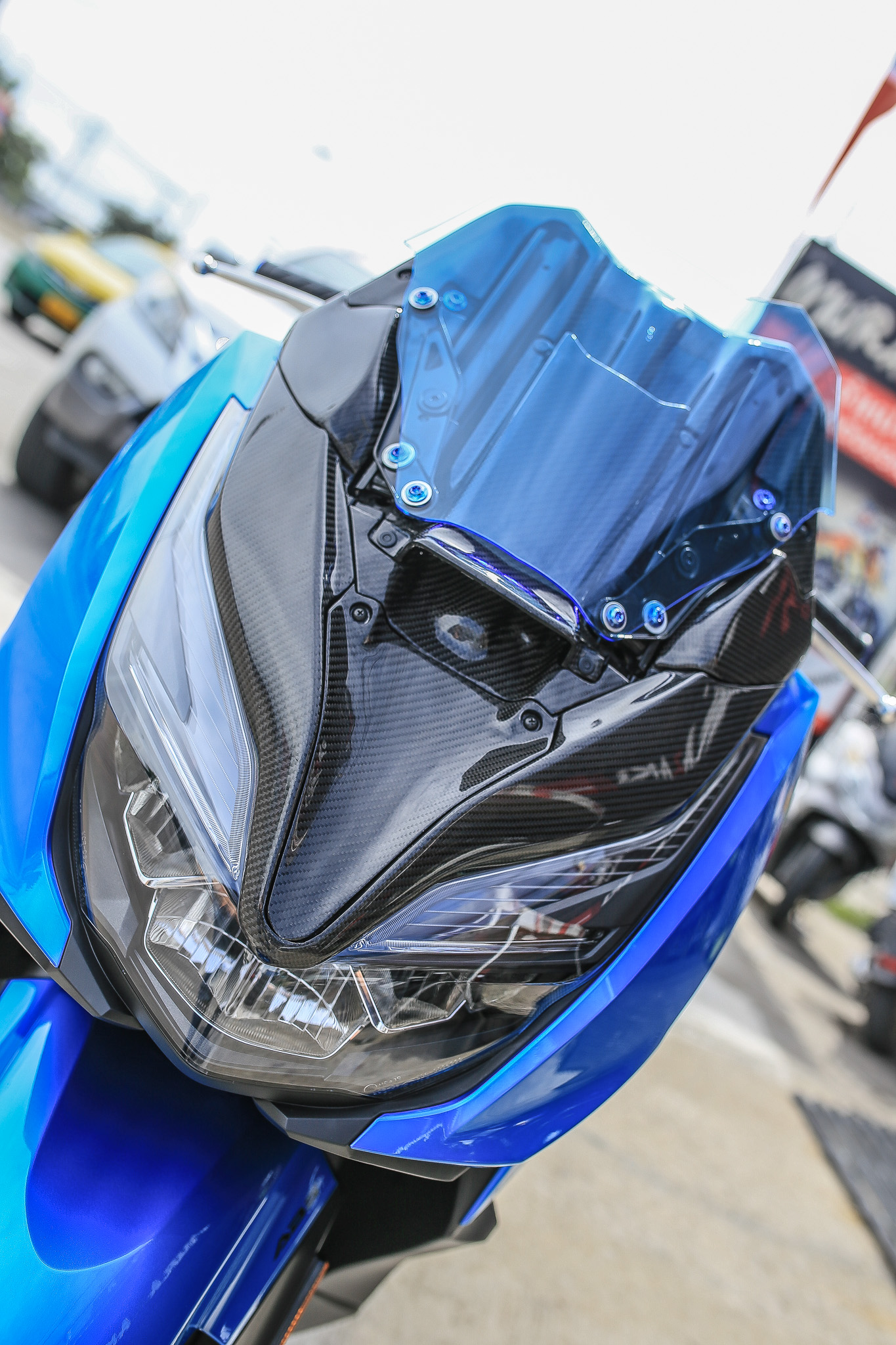 ชุดหน้าซิ่งเครฟล่าแท้ FORZA 350