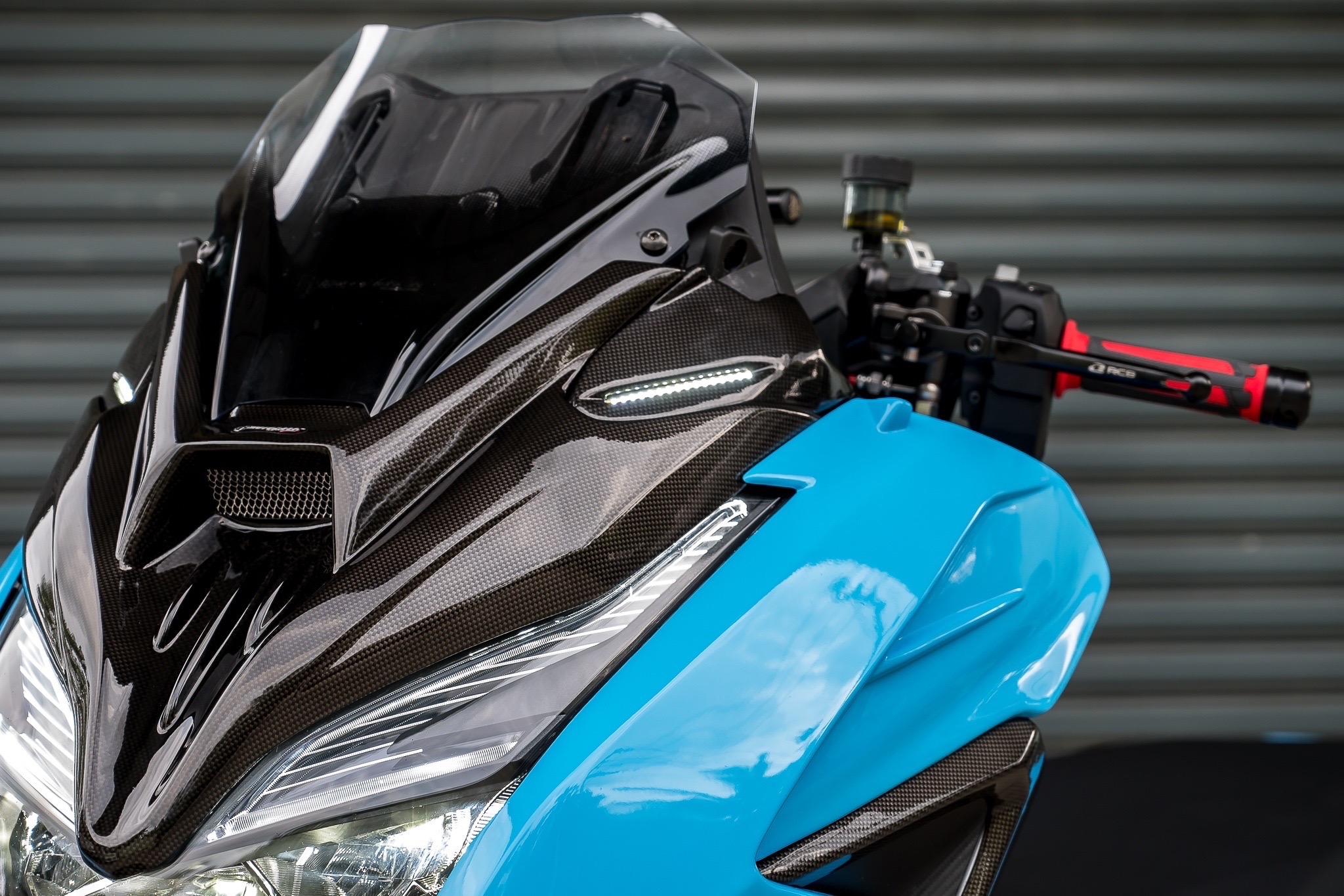 ตัวอุดกระจกมีไฟ V.1 MOTOZAAA FORZA 350 2100฿