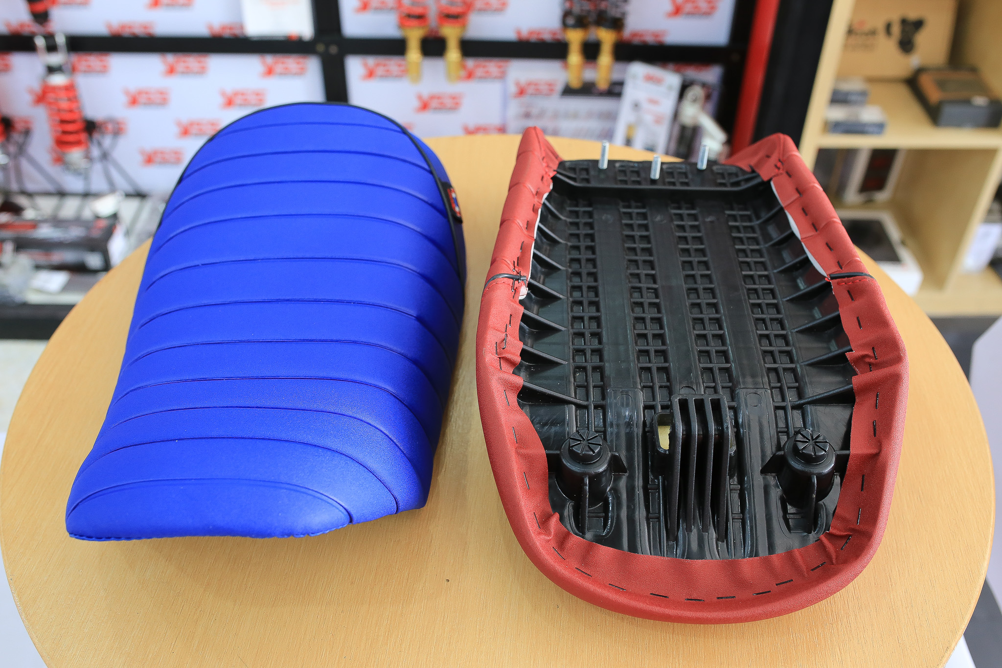 เบาะ HONDA MONKEY 125 หน่อยวัดด่าน มีสีดำ แดง น้ำเงิน น้ำตาล ราคา2500