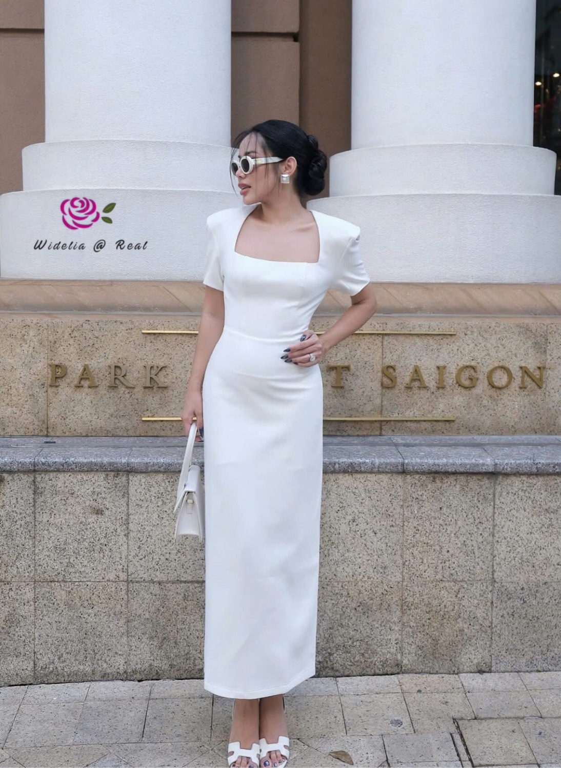 Korea Dress เดรสตัวยาวทรงเข้ารูป คอเหลี่ยม แขนสั้น (ขาว)
