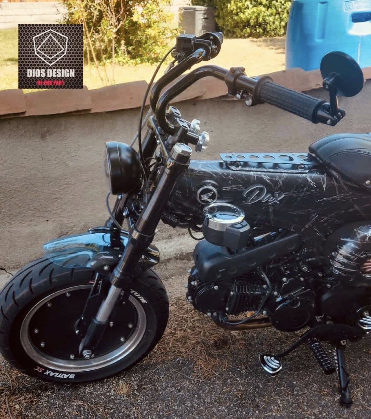 บังโคลนหน้าโหลด Dios design monkey125-DAX125 คาร์บอน 2490 บาท